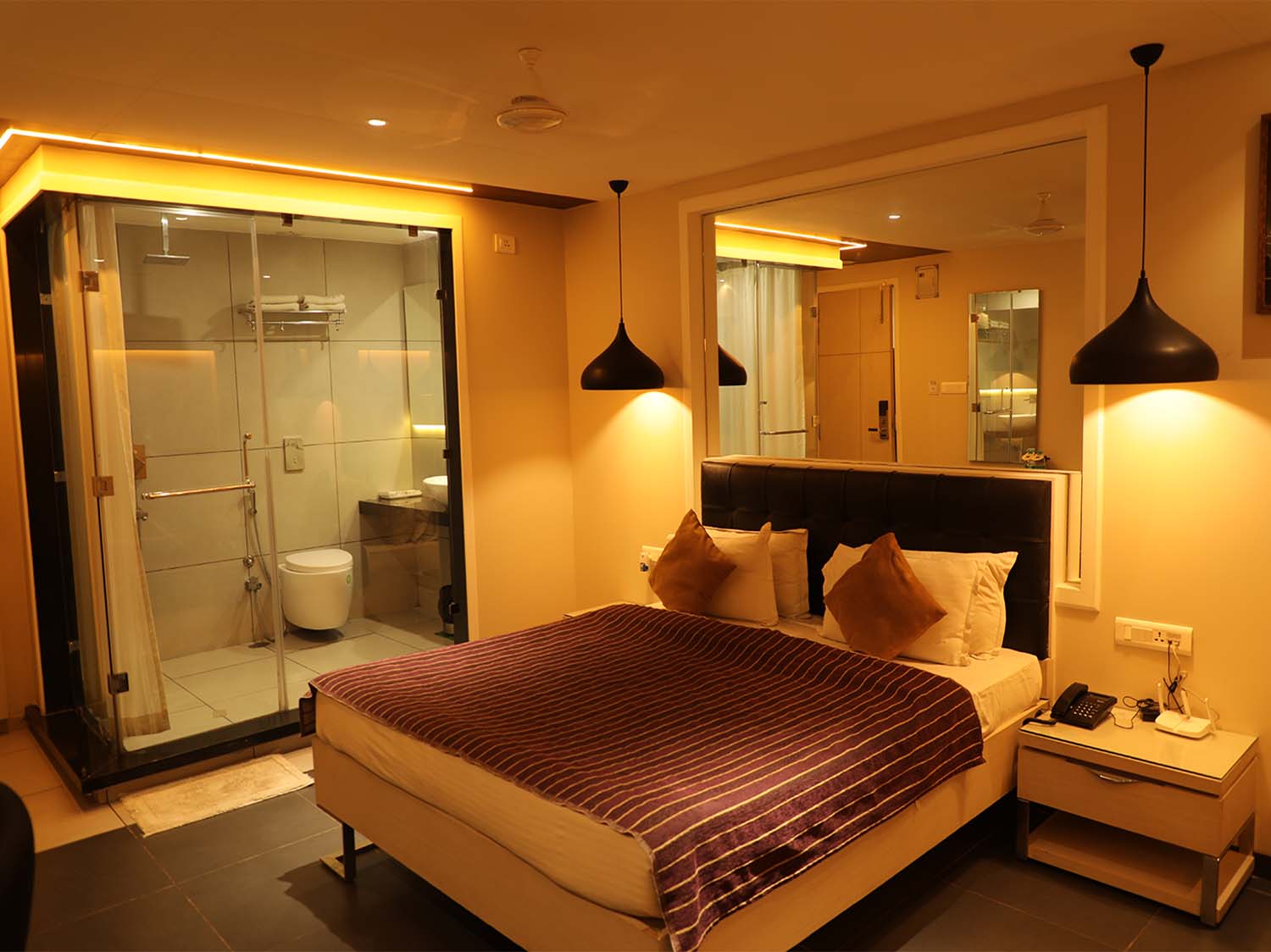 Royal Deluxe Single Room